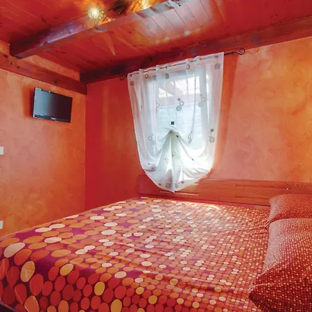 3 Bedroom Awesome Home In Nerezine *