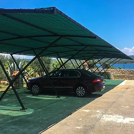 3 Bedroom Awesome In *