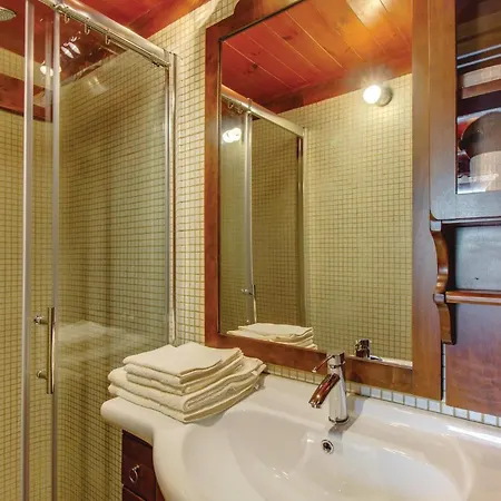 Holiday home Gorgeous Home In Nerezine With House Sea View