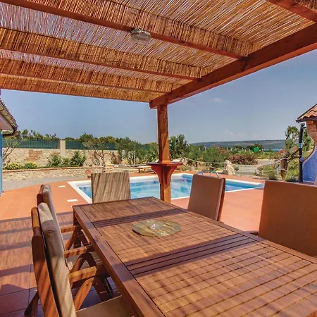 3 Bedroom Awesome In