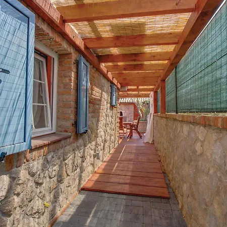 Beach Front Home In Nerezine *